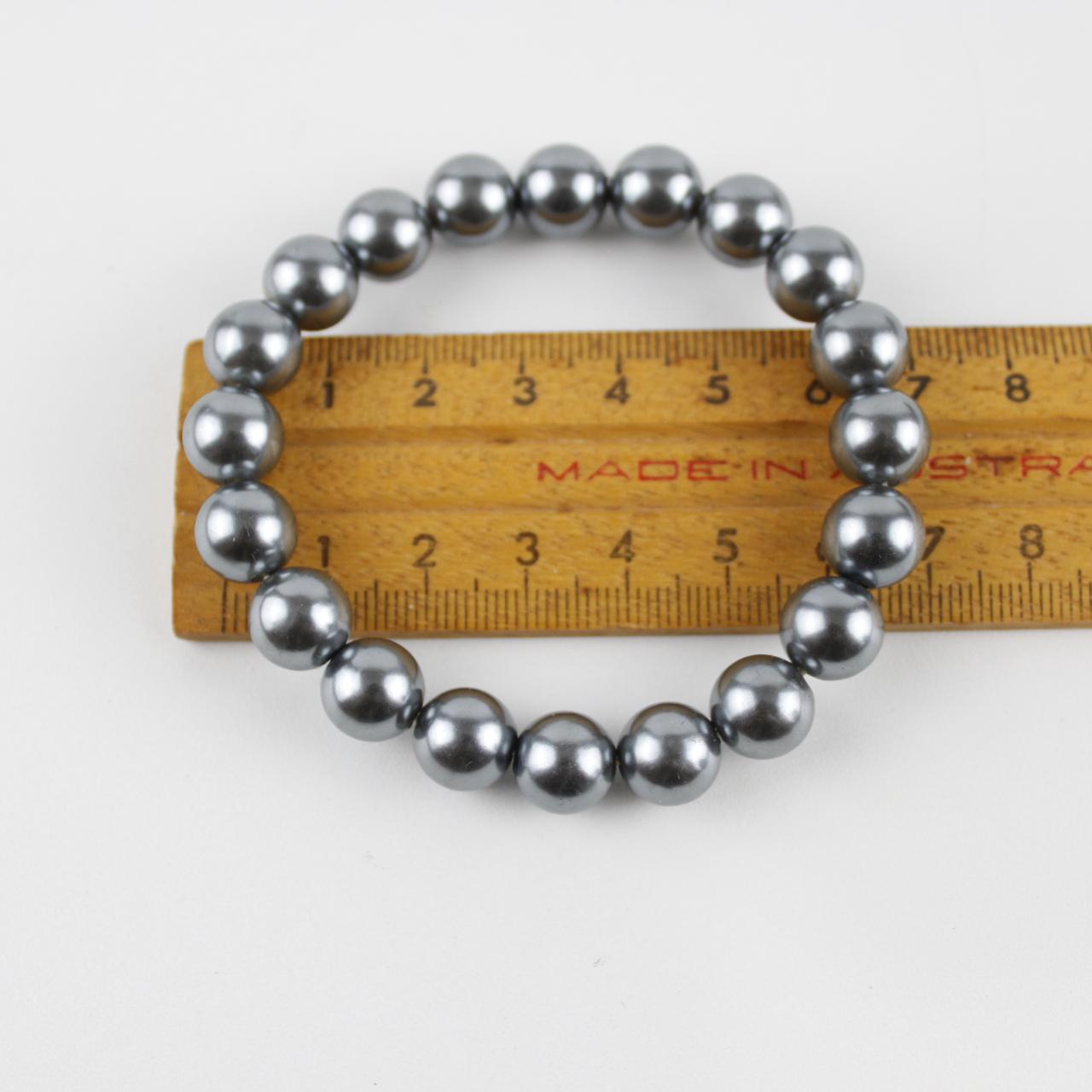 Silver Faux Pearl Bracelet - Elastic - Classic Design - Eleg