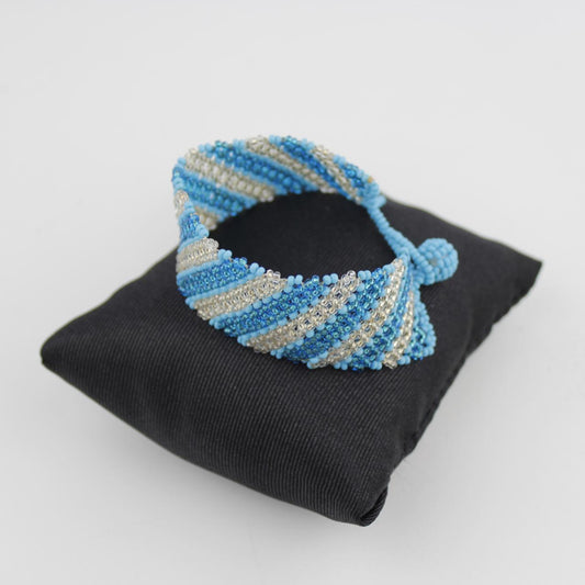 Blue and Clear Beaded Bracelet Diagonal Stripes Fashion Jewe