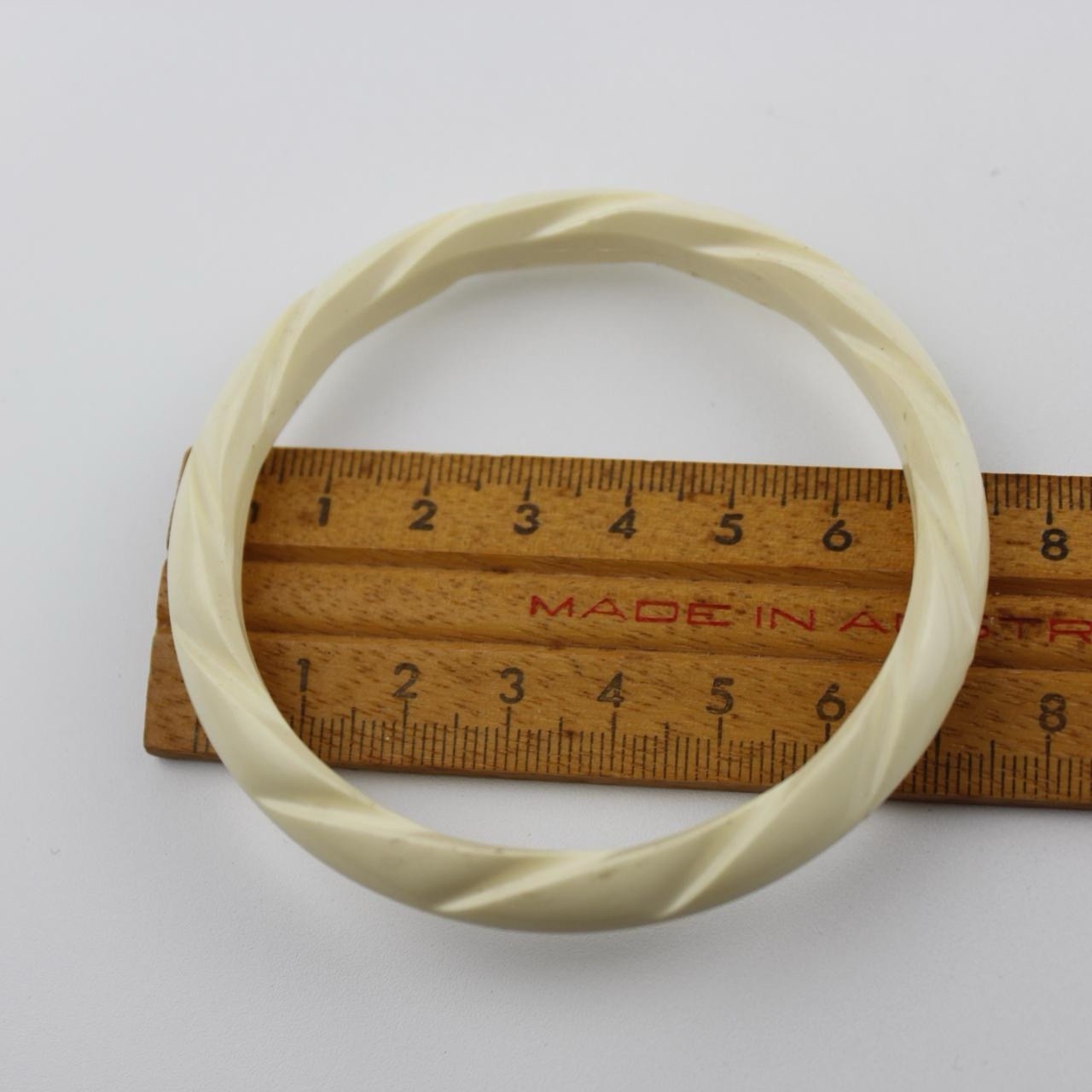 Creamy White Twisted Bangle Bracelet Resin Bone Design Jewelry Elegant Gift