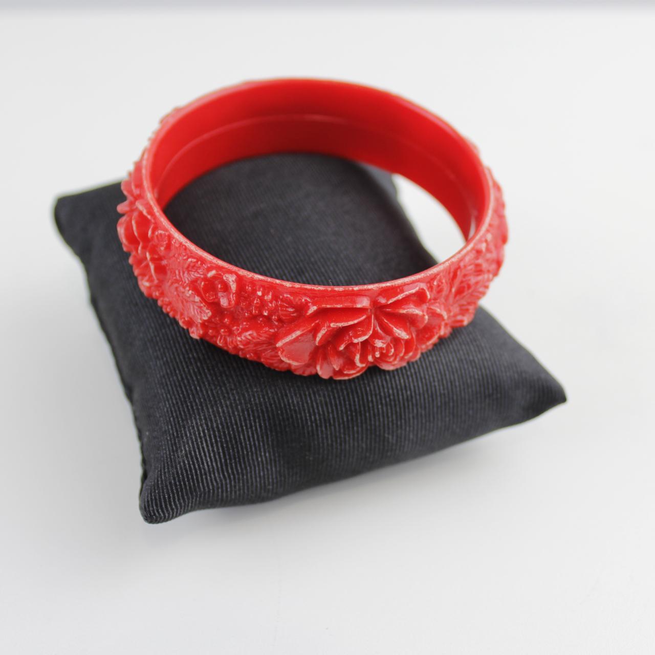 Vintage Red Celluloid Japanese Bangle  Good pre-loved condit