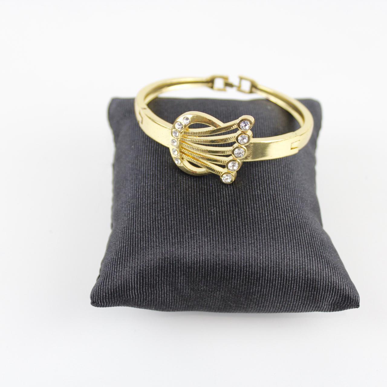 Gold-Tone Rhinestone Bracelet - Vintage Inspired - Elegant J
