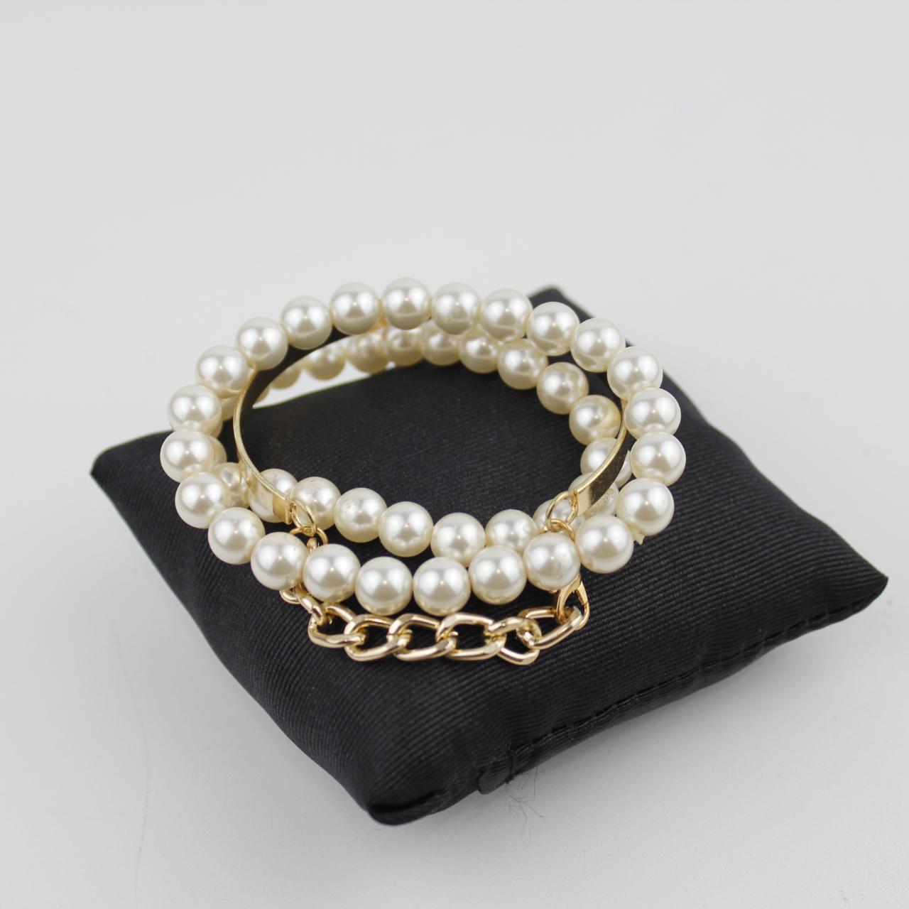 Set of 3 Bracelets White Pearl Gold Tone Bangle Stretch Jewe