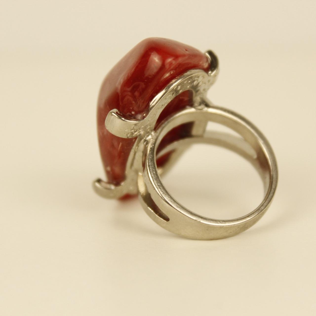 Vintage Red Ring Silver Tone Split Shank Cocktail Jewellery Size R  Deadstock