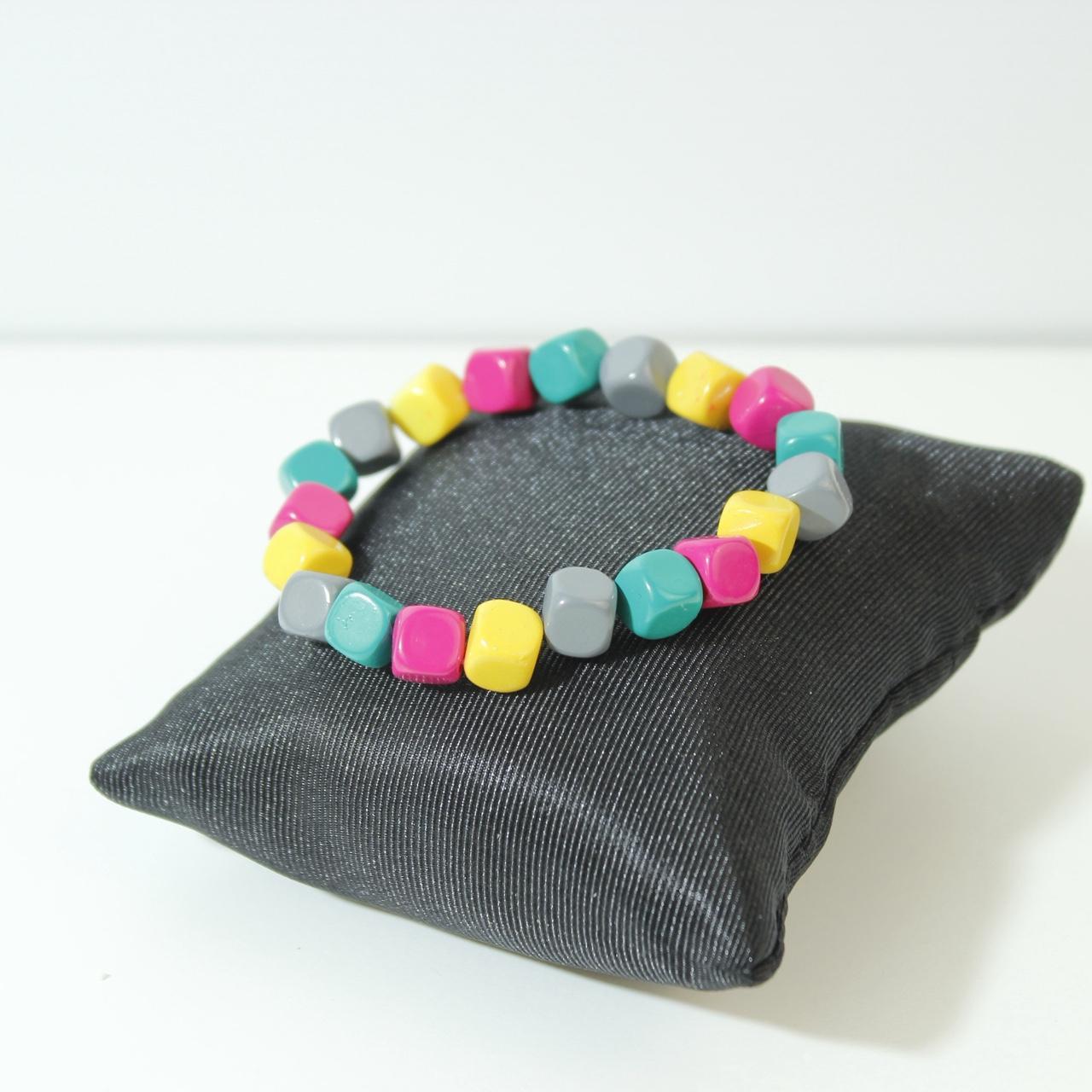 Geometric Multicolour Cube Bead Stretch Bracelet Pink Yellow Teal Grey Square