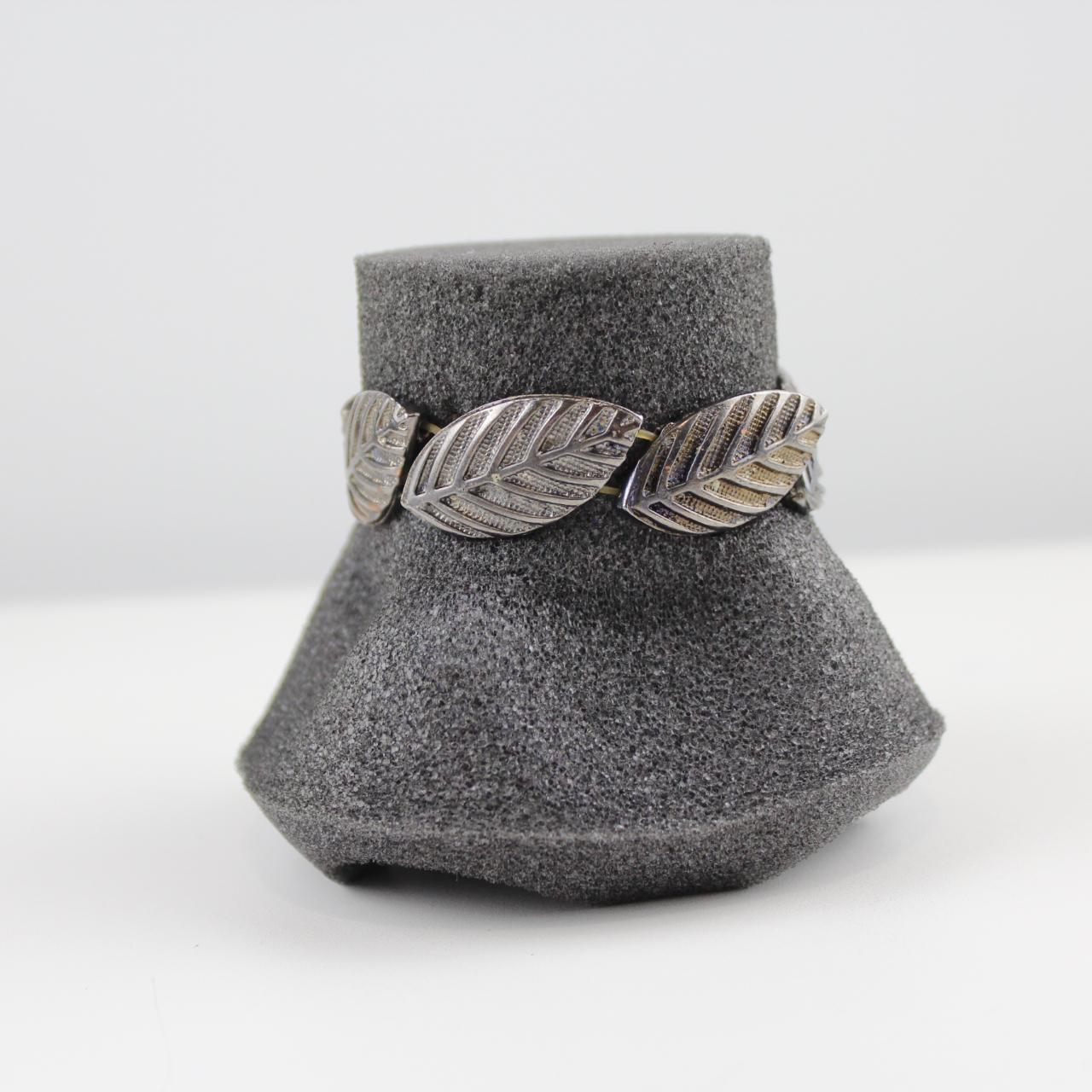 Elegant Silver-Tone Leaf Design Cuff Bracelet Nature Inspire