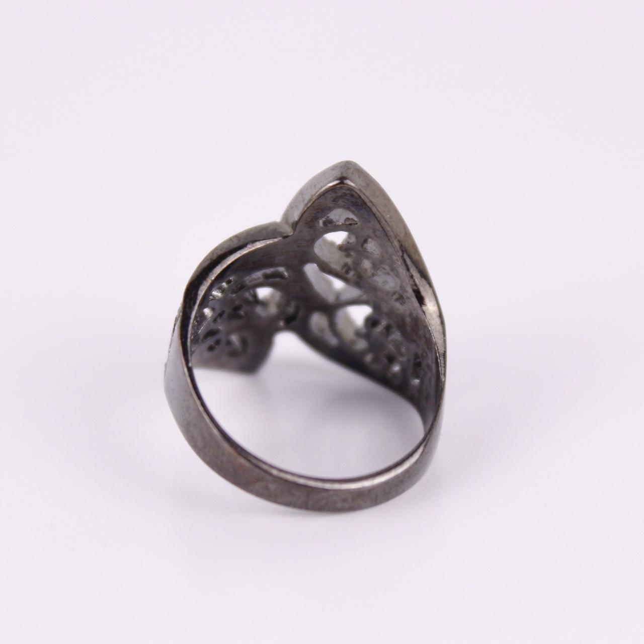 Silver Tone Filigree Heart Ring Gunmetal Grey Statement  Good pre-loved conditio