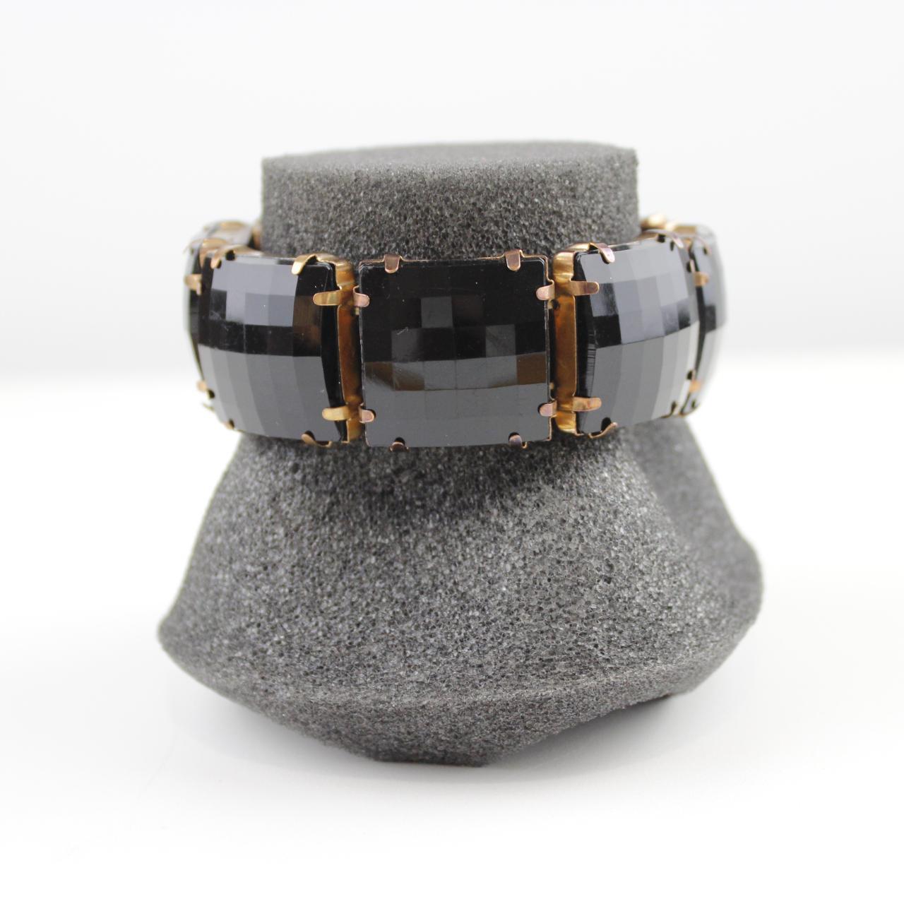 Black Faceted Stone Stretch Bracelet Gold Tone Accents  Good