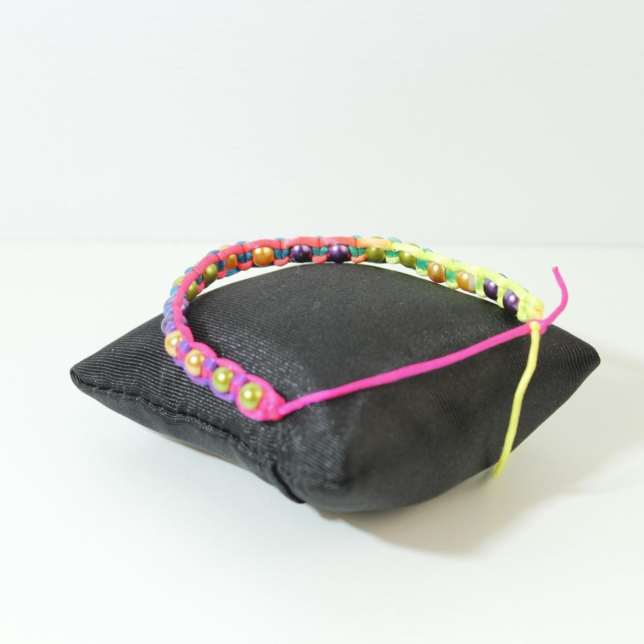 Woven Rainbow Smiley Face Bead Bracelet Gold tone Charm Y2K Boho Stacking