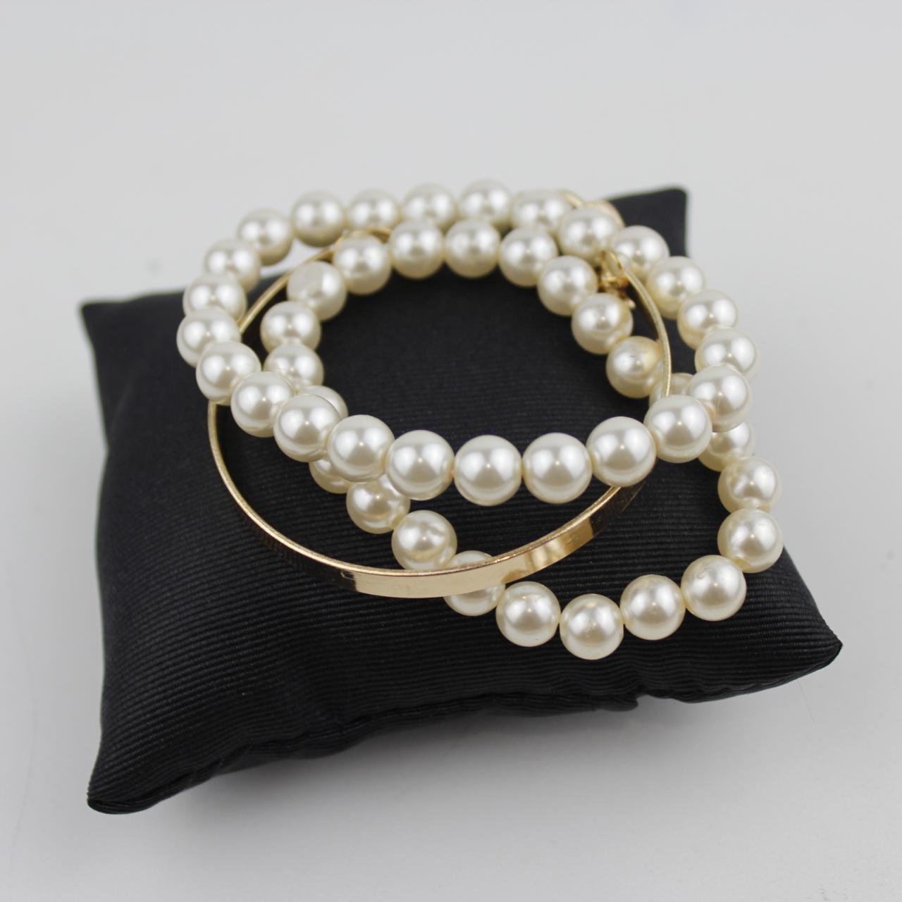 Set of 3 Bracelets White Pearl Gold Tone Bangle Stretch Jewe