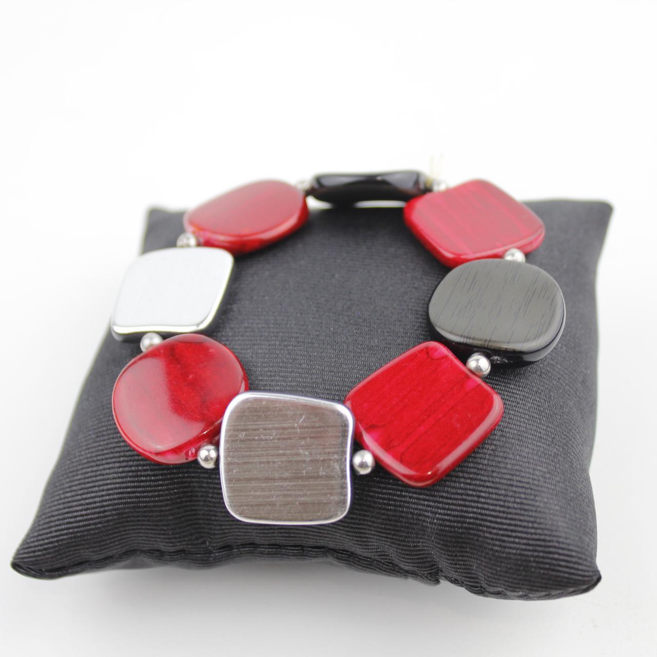 Polished Bead Bracelet Black Red Silver Wood Grain Bold Mode