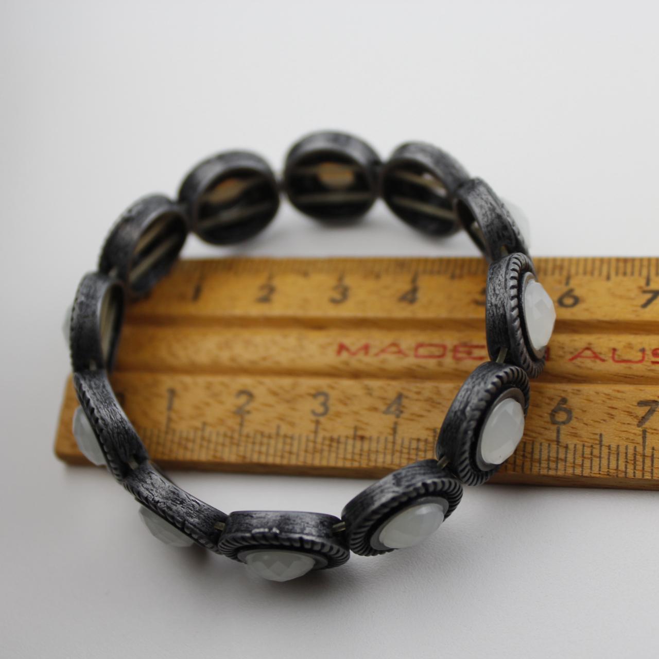 Gray Metallic Beaded Bracelet Layered White Cream Beads Stre