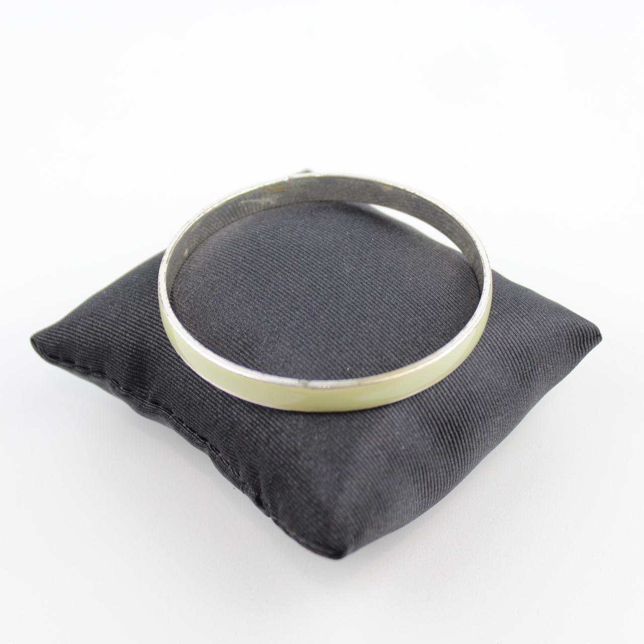 Silver Tone Bangle Bracelet Polished Smooth Minimalist Jewel