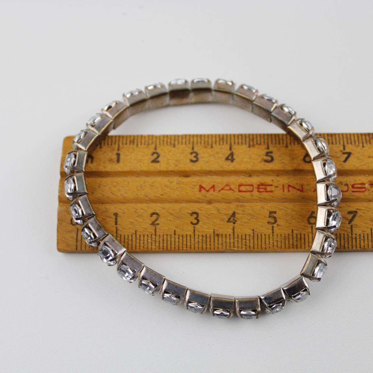 Crystal Stretch Bracelet Silver Tone Rhinestone Fashion Jewe