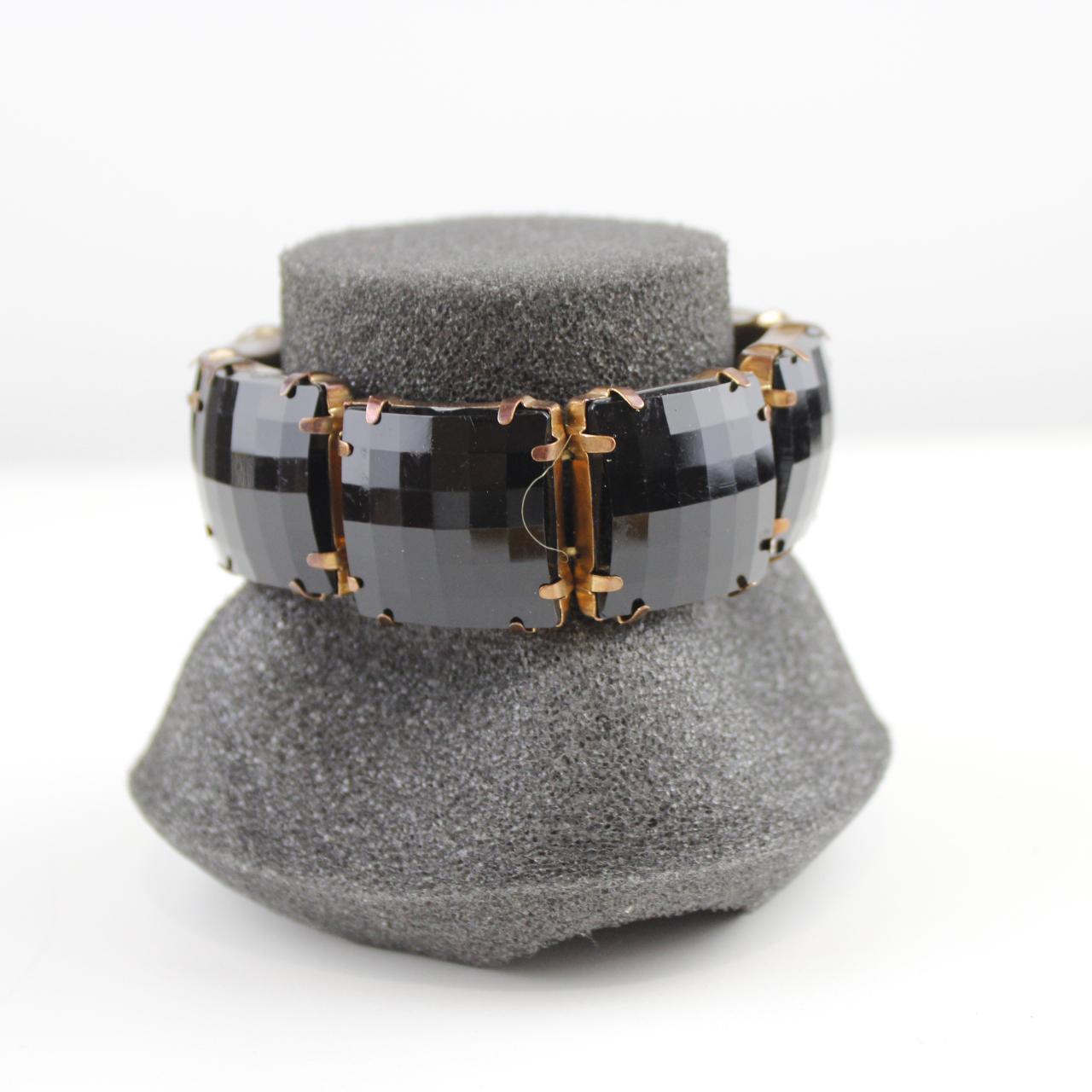 Black Faceted Stone Stretch Bracelet Gold Tone Accents  Good