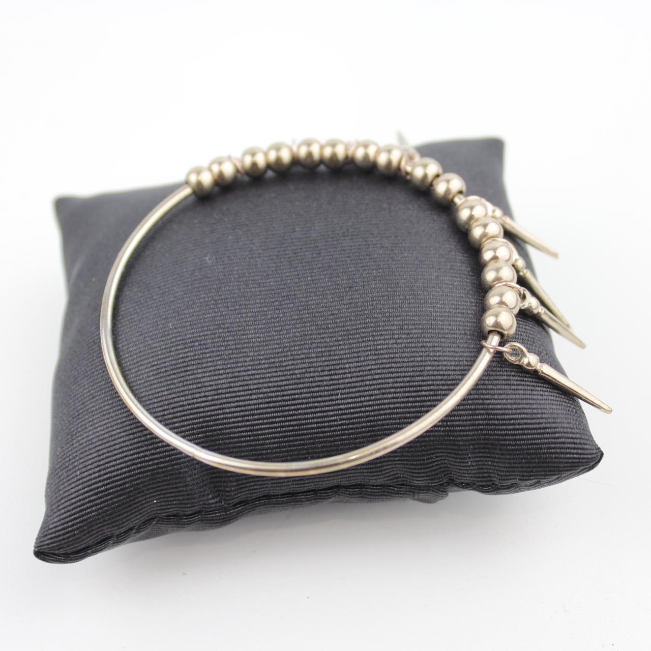 Elegant Gold Beaded Bracelet with Elongated Pendants Fashion