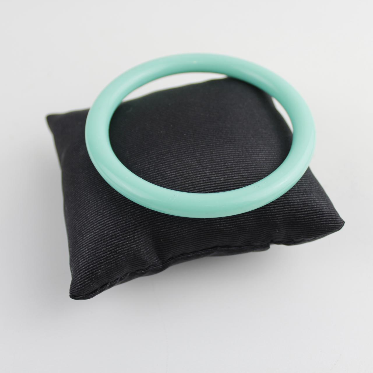 Vintage Inspired Mint Green Plastic Bangle Bracelet - Retro