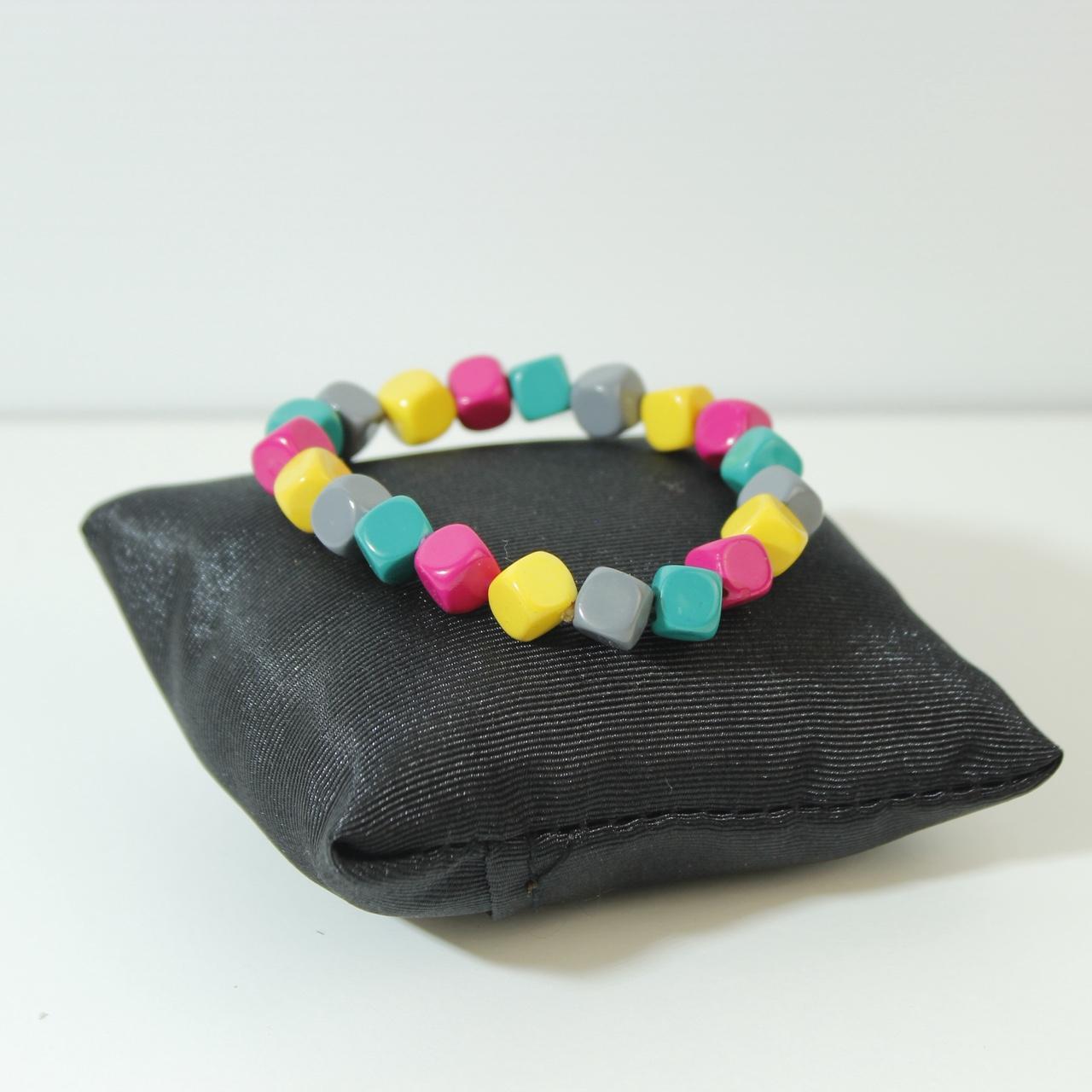 Geometric Multicolour Cube Bead Stretch Bracelet Pink Yellow Teal Grey Square