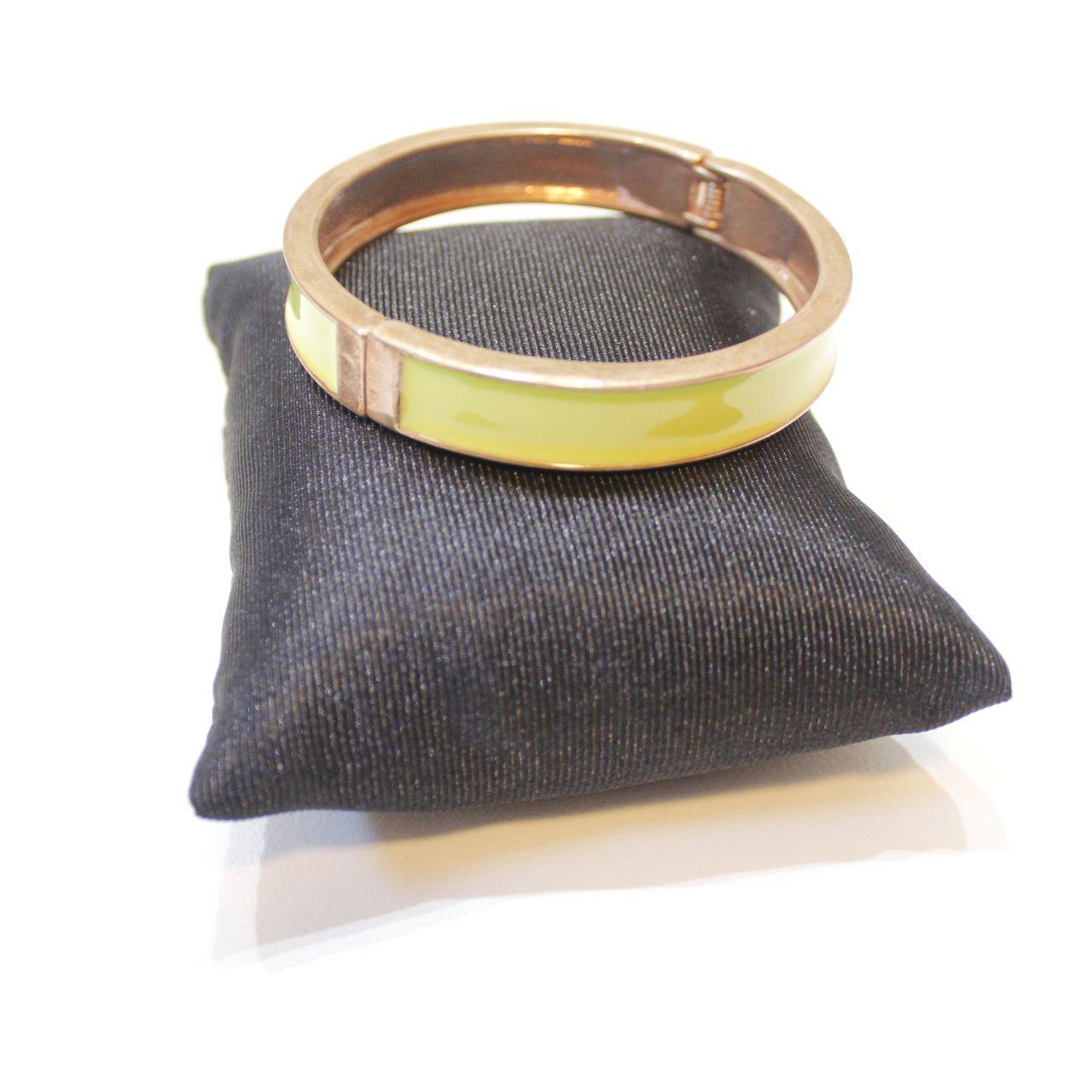 Hinged Bangle Bracelet Yellow Enamel Gold Tone Metal Fashion