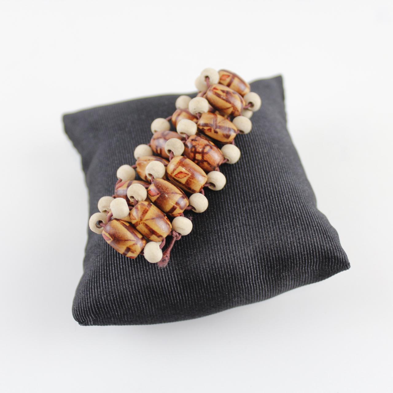 Natural Wood Bead Bracelet - Etched Patterns - Boho Chic - H