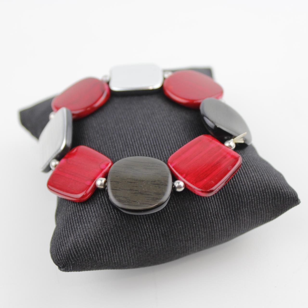 Polished Bead Bracelet Black Red Silver Wood Grain Bold Mode