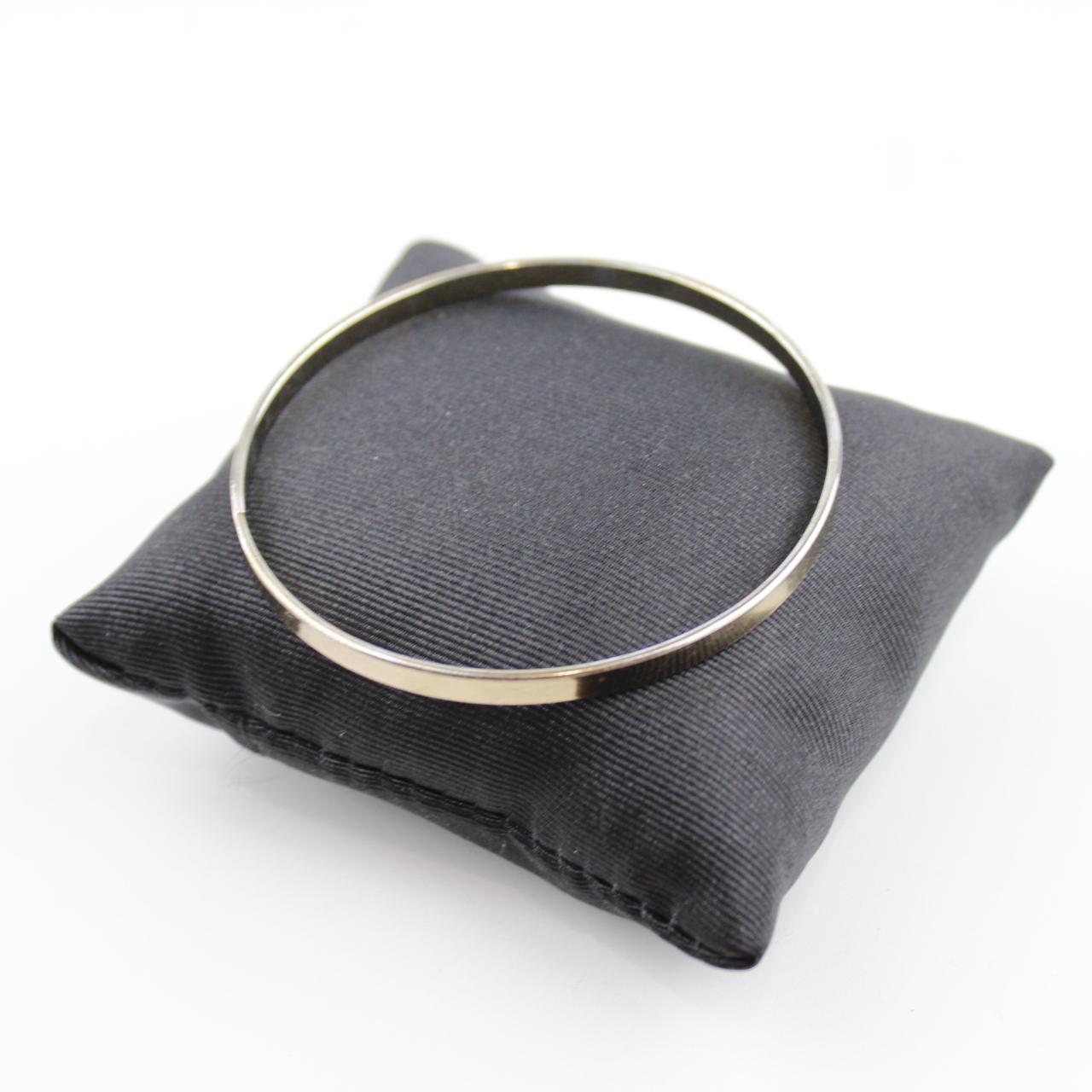 Gold Tone Bangle Bracelet Polished Smooth Minimalist Jewelry