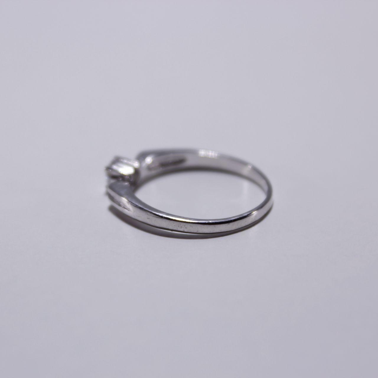 Silver Tone Solitaire Ring Round Stone Minimalist