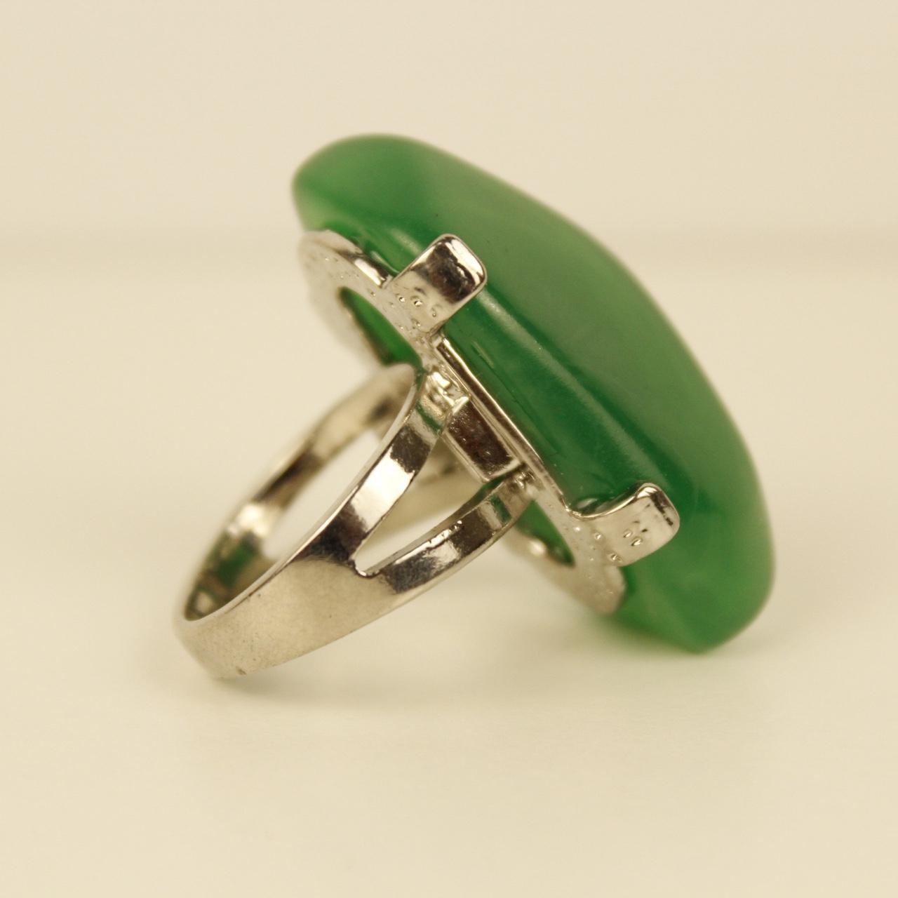Vintage Green Ring Silver Tone Split Shank Cocktail Jewellery Size R  Deadstock.