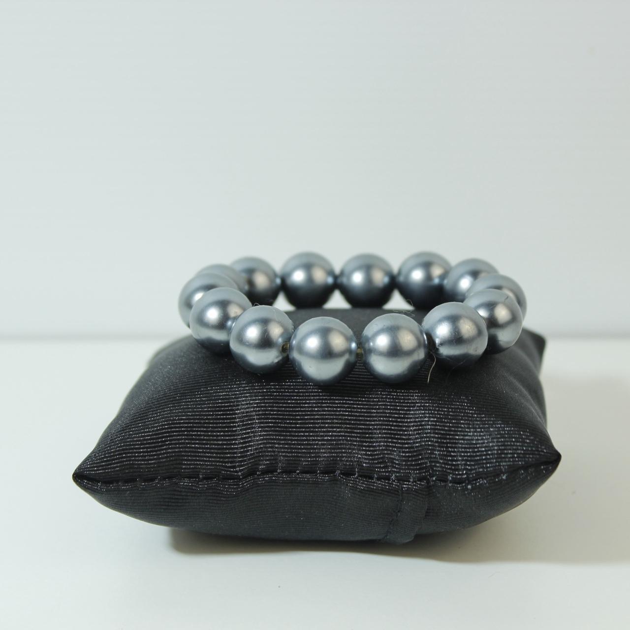 Grey Faux Pearl Stretch Bracelet Large Round Beaded Statement Jewelry Elastic