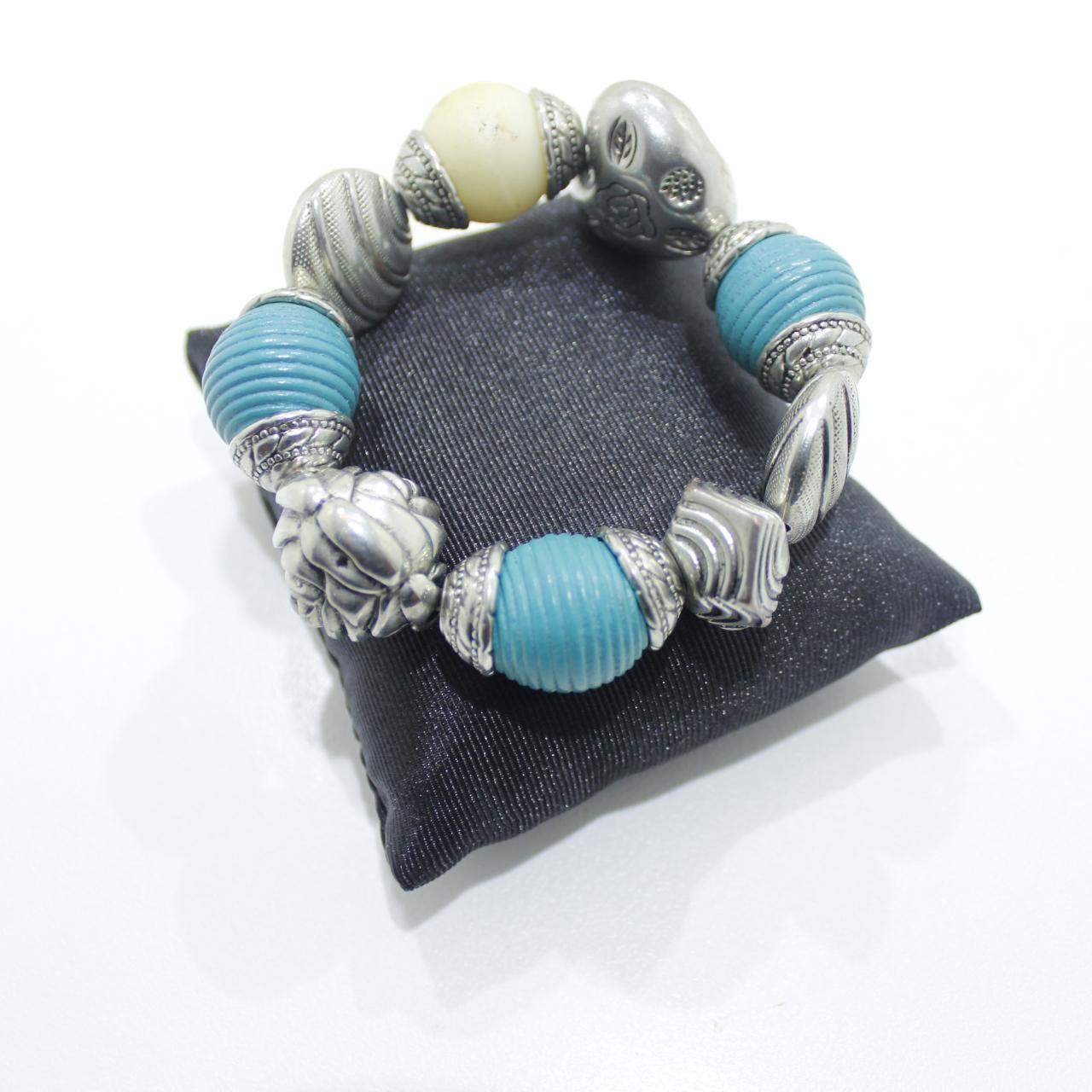 Womens Chunky Stretch Bracelet Silver Tone Turquoise Blue Ro