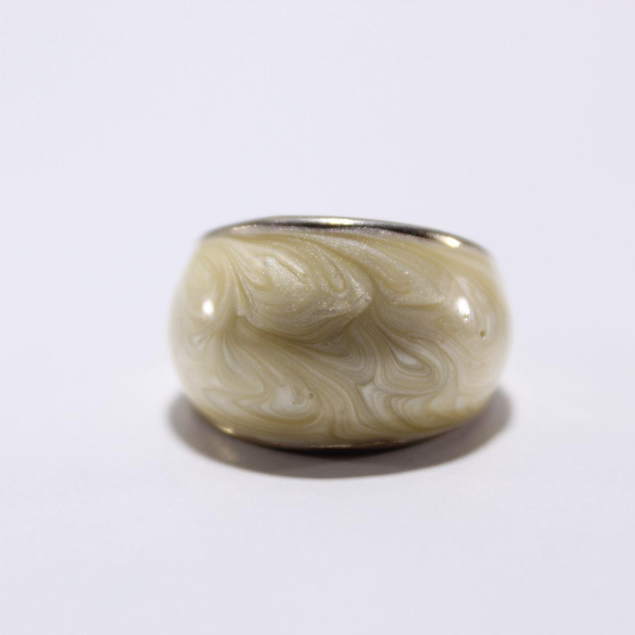 Vintage Style Wide Band Ring Acrylic Resin Dome Retro Boho