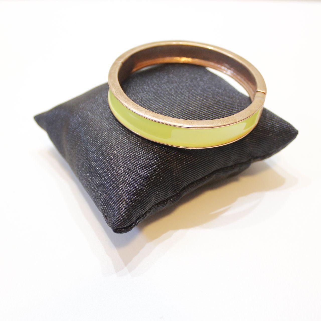 Hinged Bangle Bracelet Yellow Enamel Gold Tone Metal Fashion