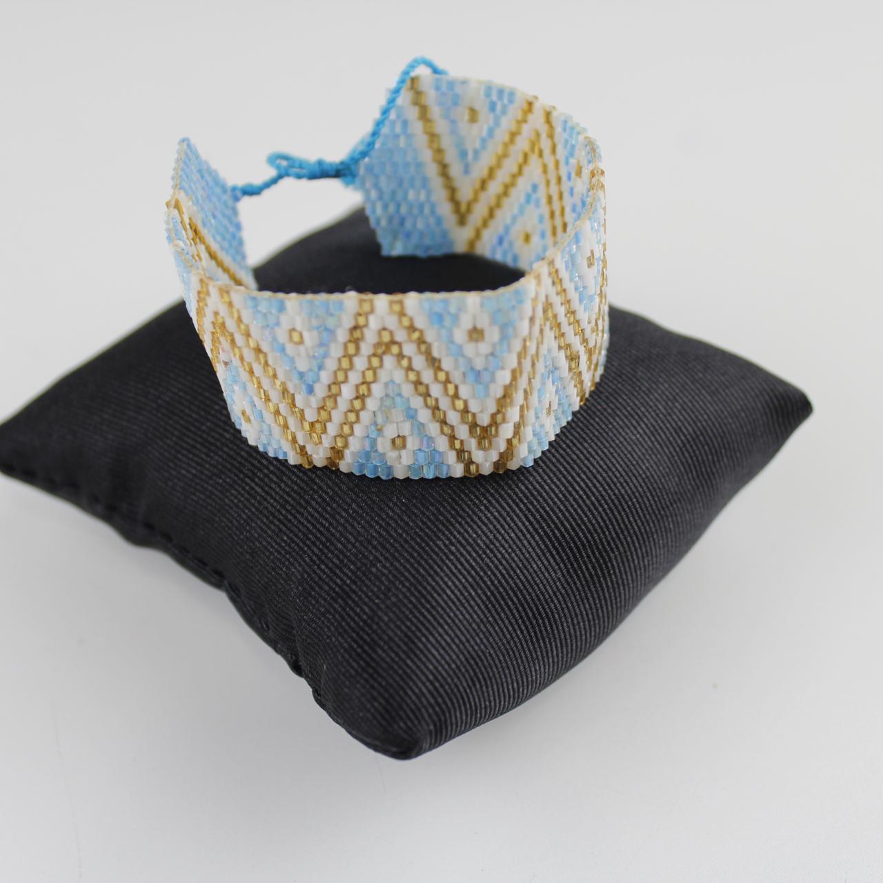 Beaded Bracelet - Geometric Zigzag Pattern - Blue, White & G