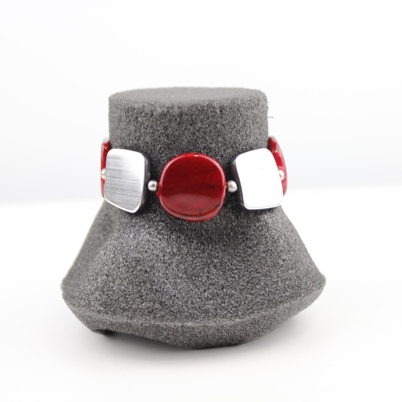 Polished Bead Bracelet Black Red Silver Wood Grain Bold Mode