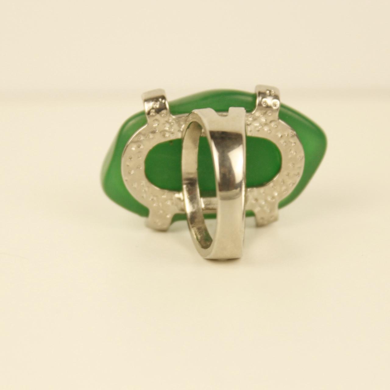 Vintage Green Ring Silver Tone Split Shank Cocktail Jewellery Size R  Deadstock.