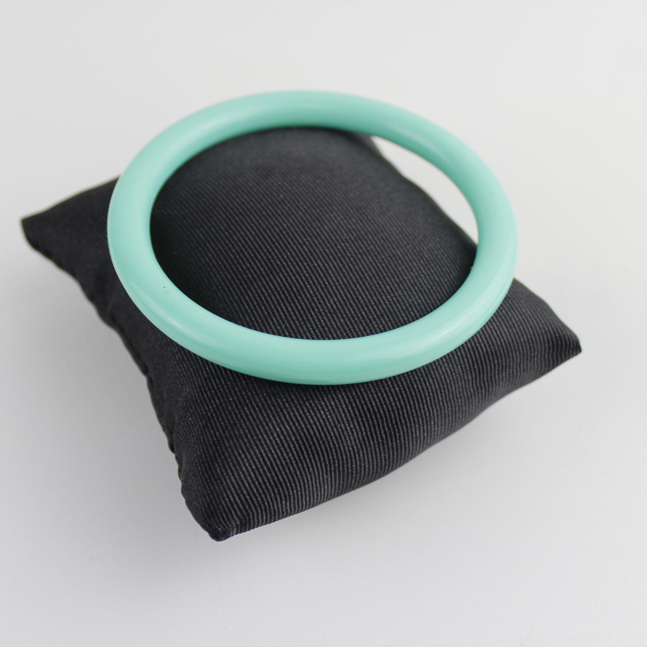 Vintage Inspired Mint Green Plastic Bangle Bracelet - Retro