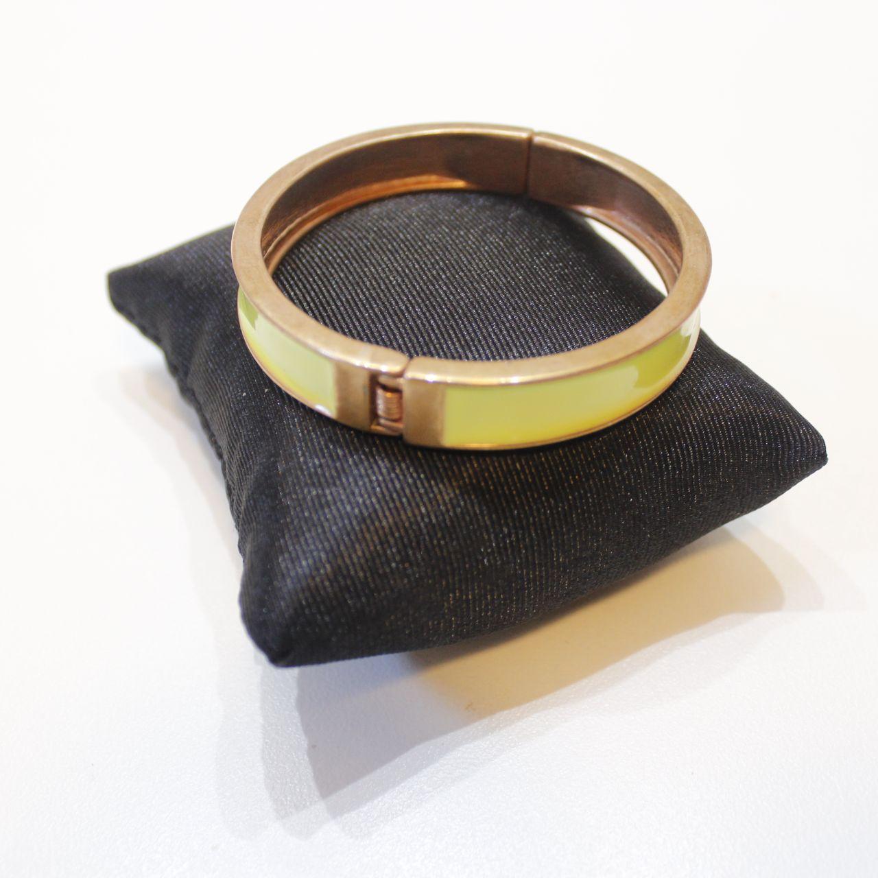 Hinged Bangle Bracelet Yellow Enamel Gold Tone Metal Fashion