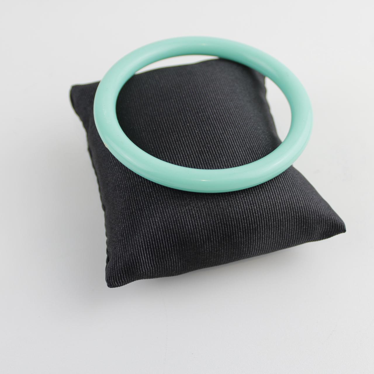 Vintage Inspired Mint Green Plastic Bangle Bracelet - Retro