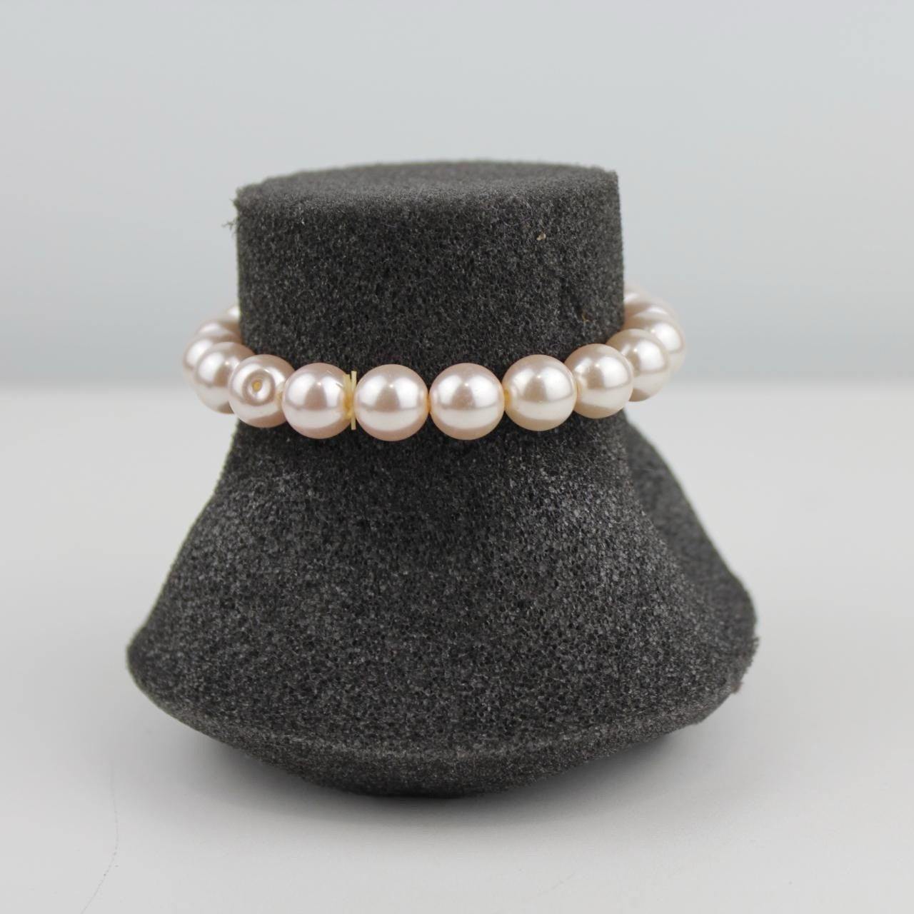 Vintage Pearl Bracelet Pink Beads Bow Charm Jewelry Fashion Accessory Women