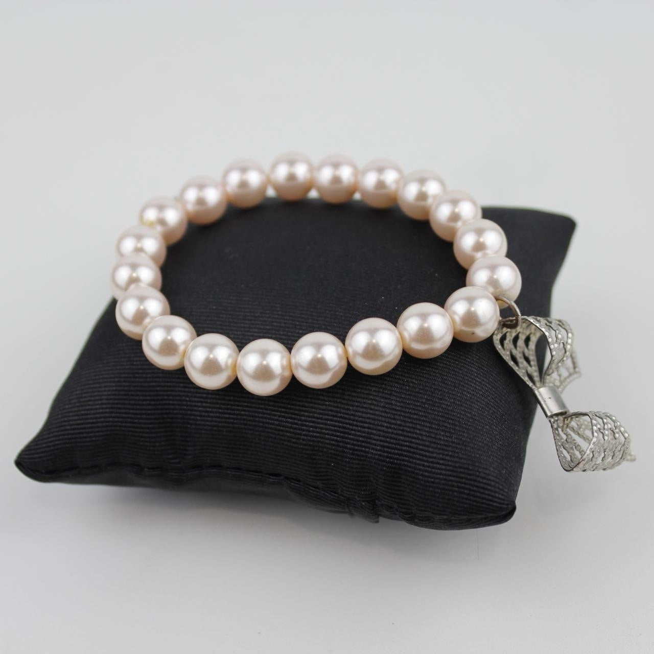 Vintage Pearl Bracelet Pink Beads Bow Charm Jewelry Fashion Accessory Women