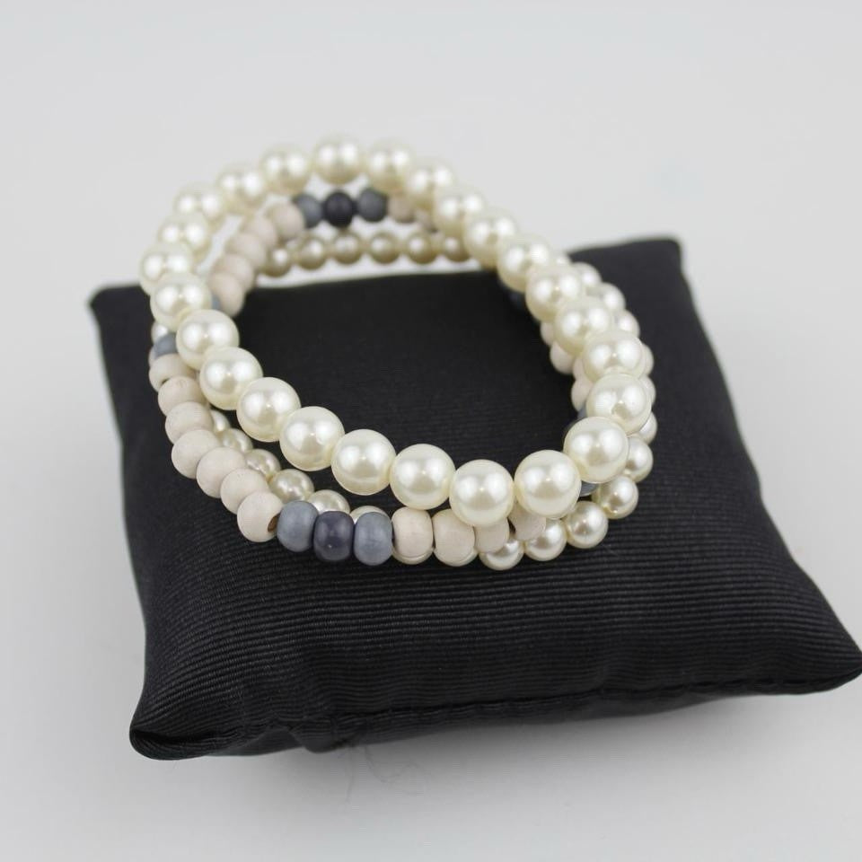Set of 3 Beaded Bracelets White Pearl Beige Gray Stone Stretch Jewelry Bohemian