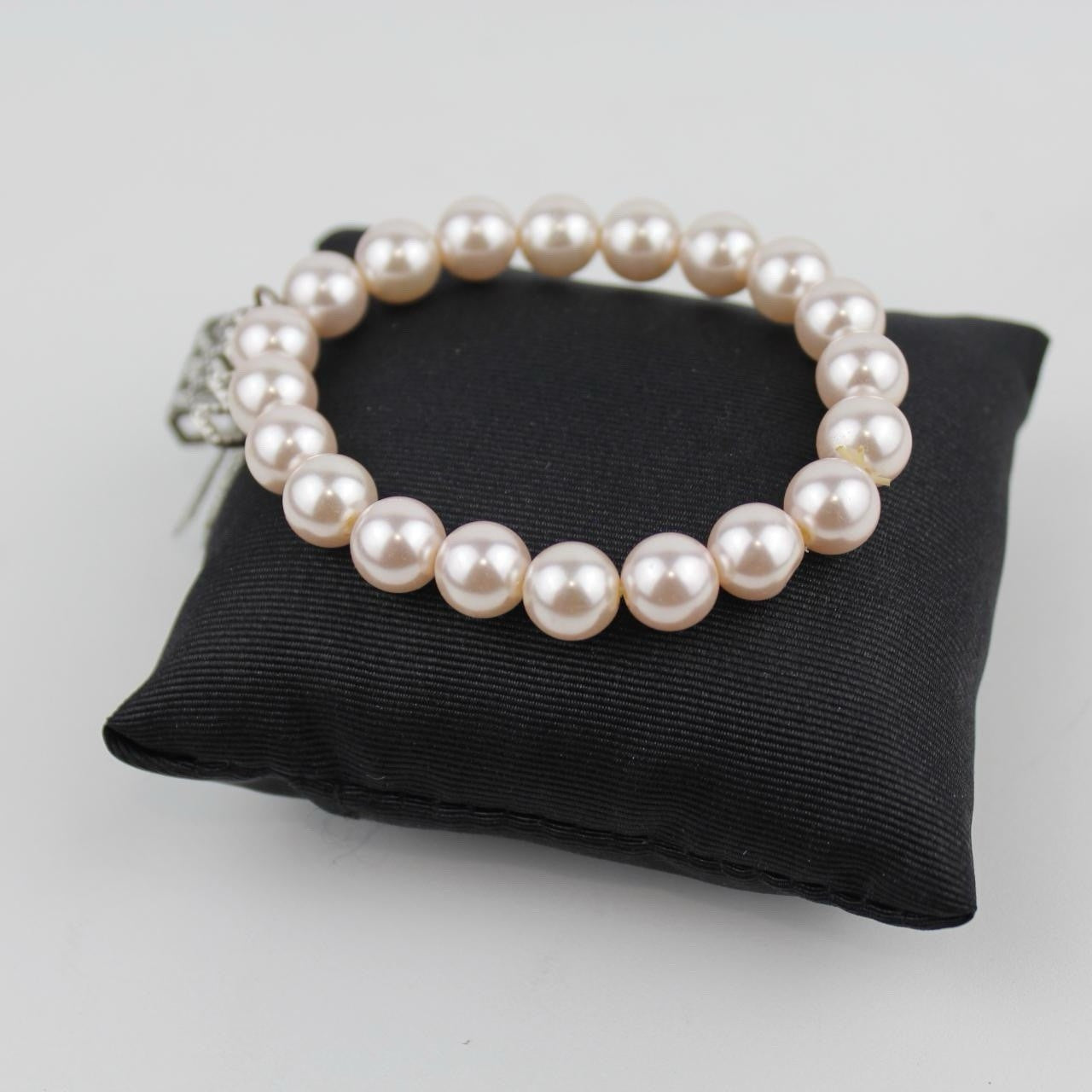 Vintage Pearl Bracelet Pink Beads Bow Charm Jewelry Fashion Accessory Women