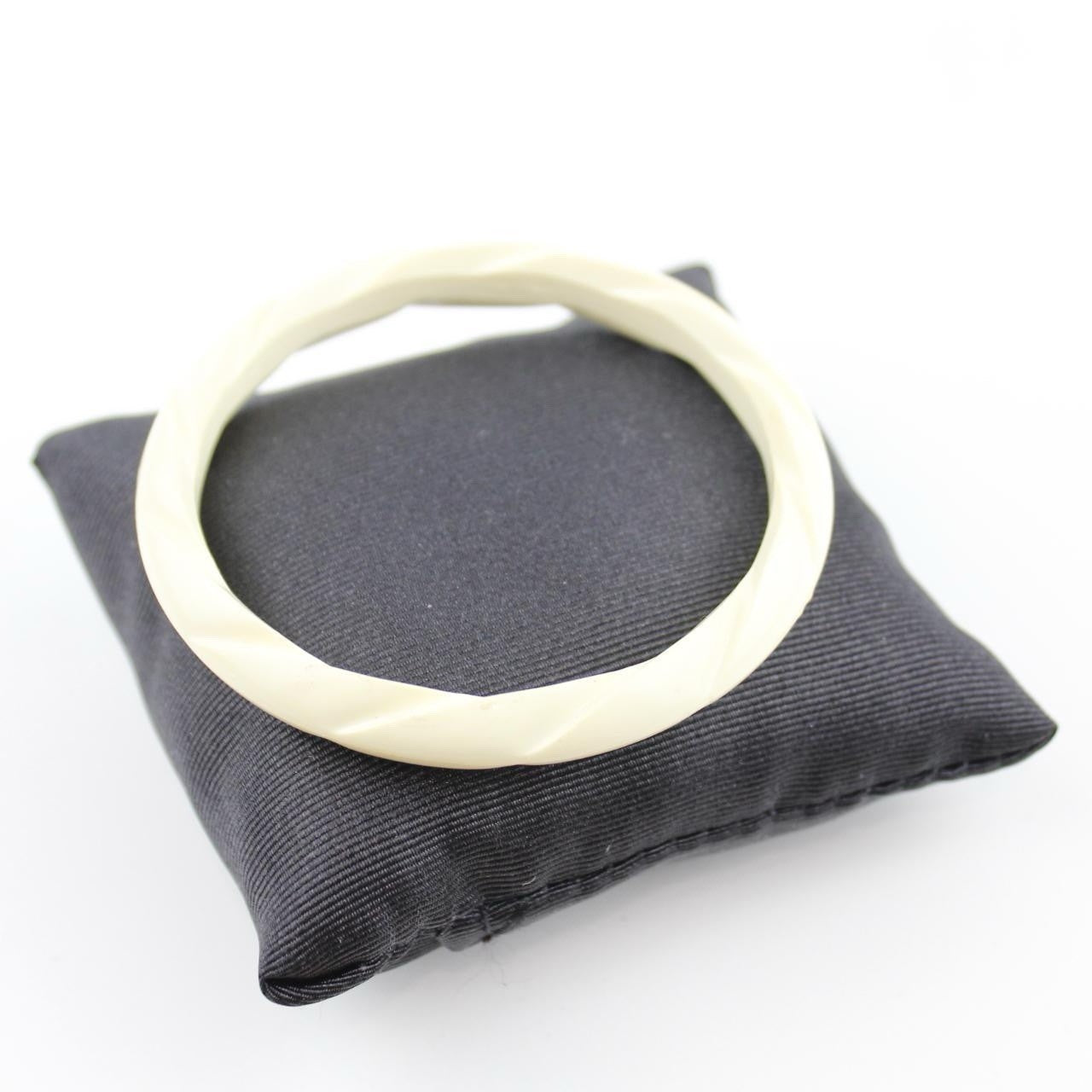 Creamy White Twisted Bangle Bracelet Resin Bone Design Jewelry Elegant Gift