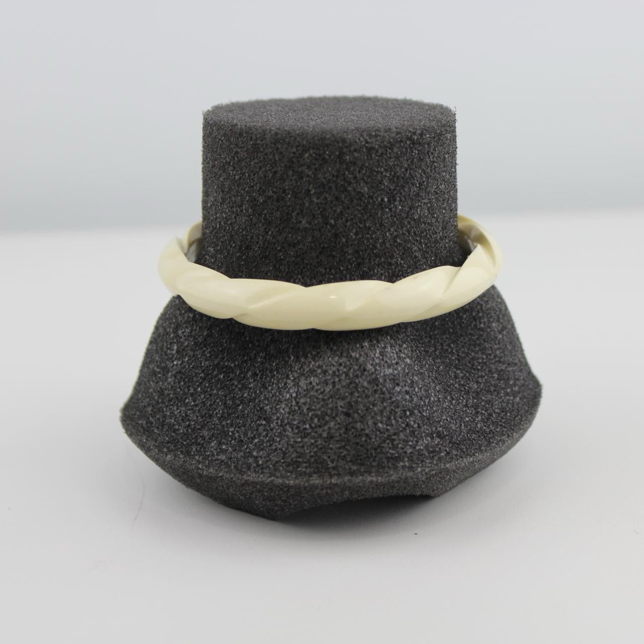 Creamy White Twisted Bangle Bracelet Resin Bone Design Jewelry Elegant Gift